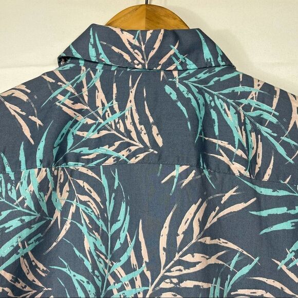 IKE Behar Blue and Cream Sunset Print Button Top - Picture 13 of 14